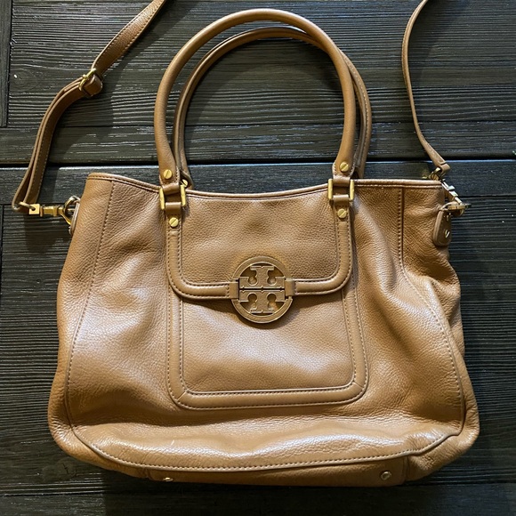 Tory Burch Handbags - Tory Burch Crossbody